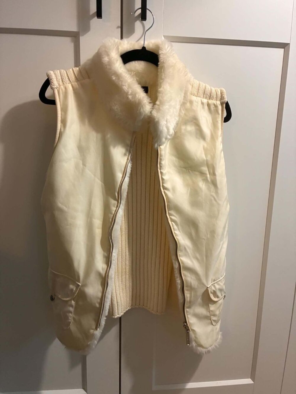 Eivissa Cozy Mixed-Media Cream Knit & Faux-Fur Puffer Vest - Size L